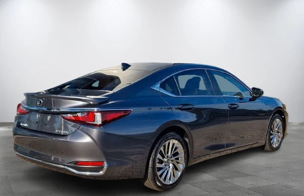 Lexus ES 300h = NEW = Luxury Line Гаранция - изображение 2