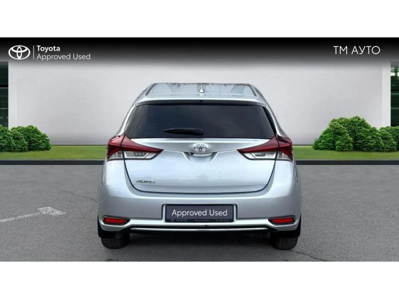 Toyota Auris 1.6P VVT-i LUNA, снимка 4 - Автомобили и джипове - 53887857