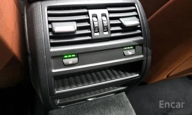 BMW 520 D * 360 КАМЕРА * HEAD UP * ШИБИДАХ * , снимка 14 - Автомобили и джипове - 55409061