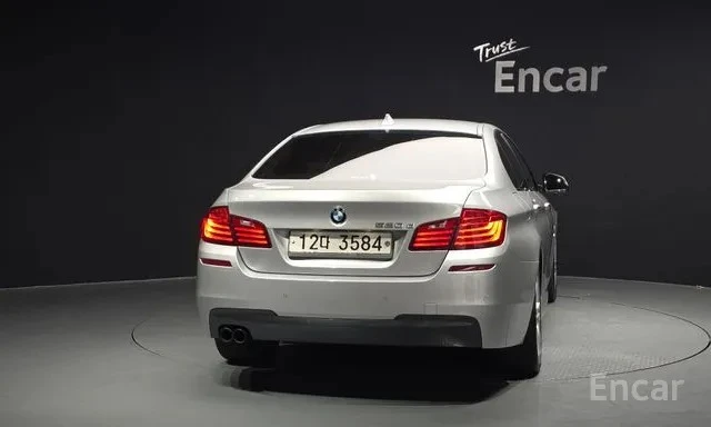 BMW 520 D * 360 КАМЕРА * HEAD UP * ШИБИДАХ * , снимка 3 - Автомобили и джипове - 55409061