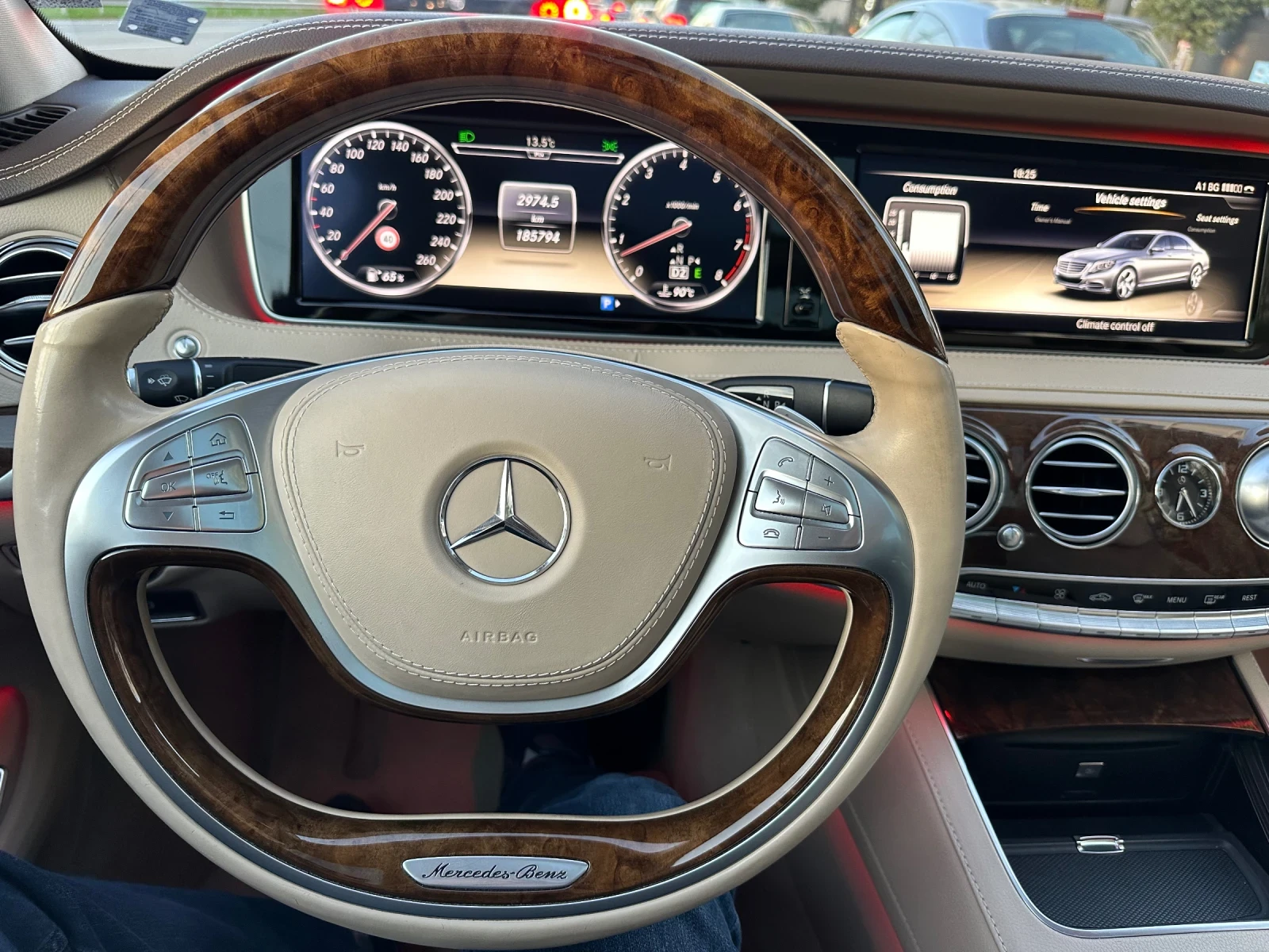 Mercedes-Benz S 500 4MATIC LONG - 3xTV - изображение 9