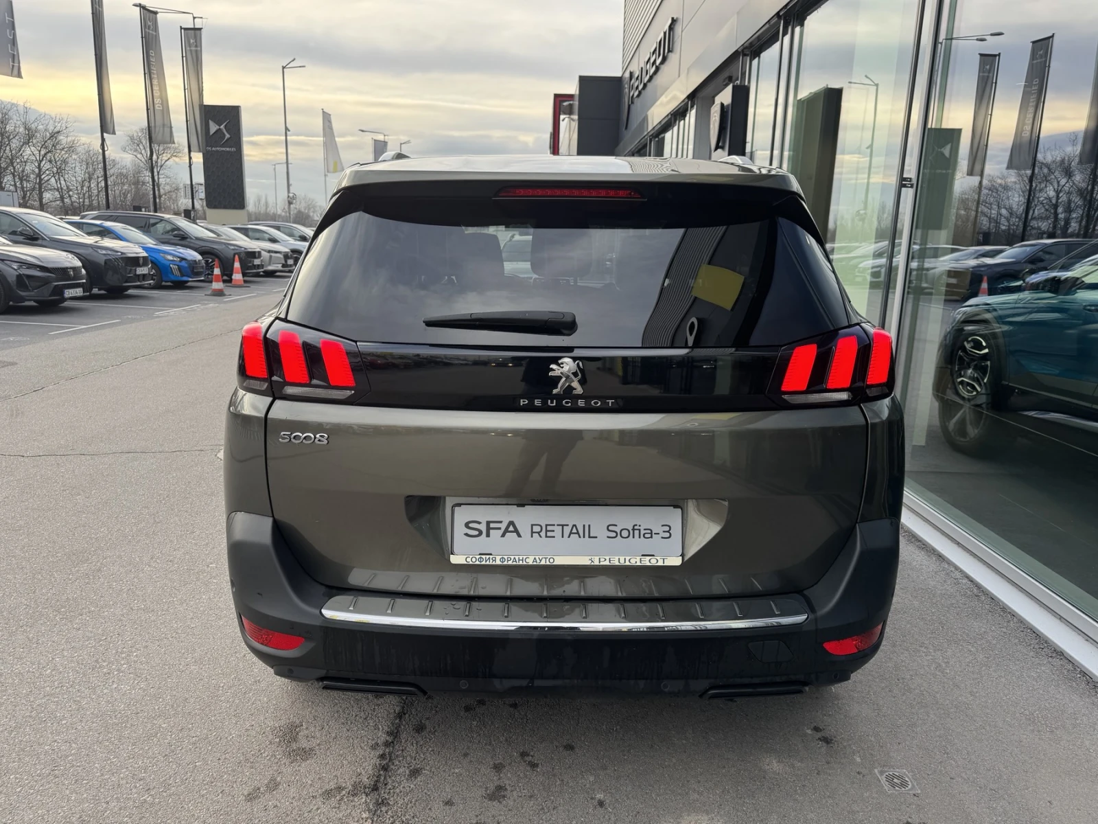 Peugeot 5008 NEW ALLURE 1.5 BlueHDi 130 EAT8  E 6.2 - изображение 6