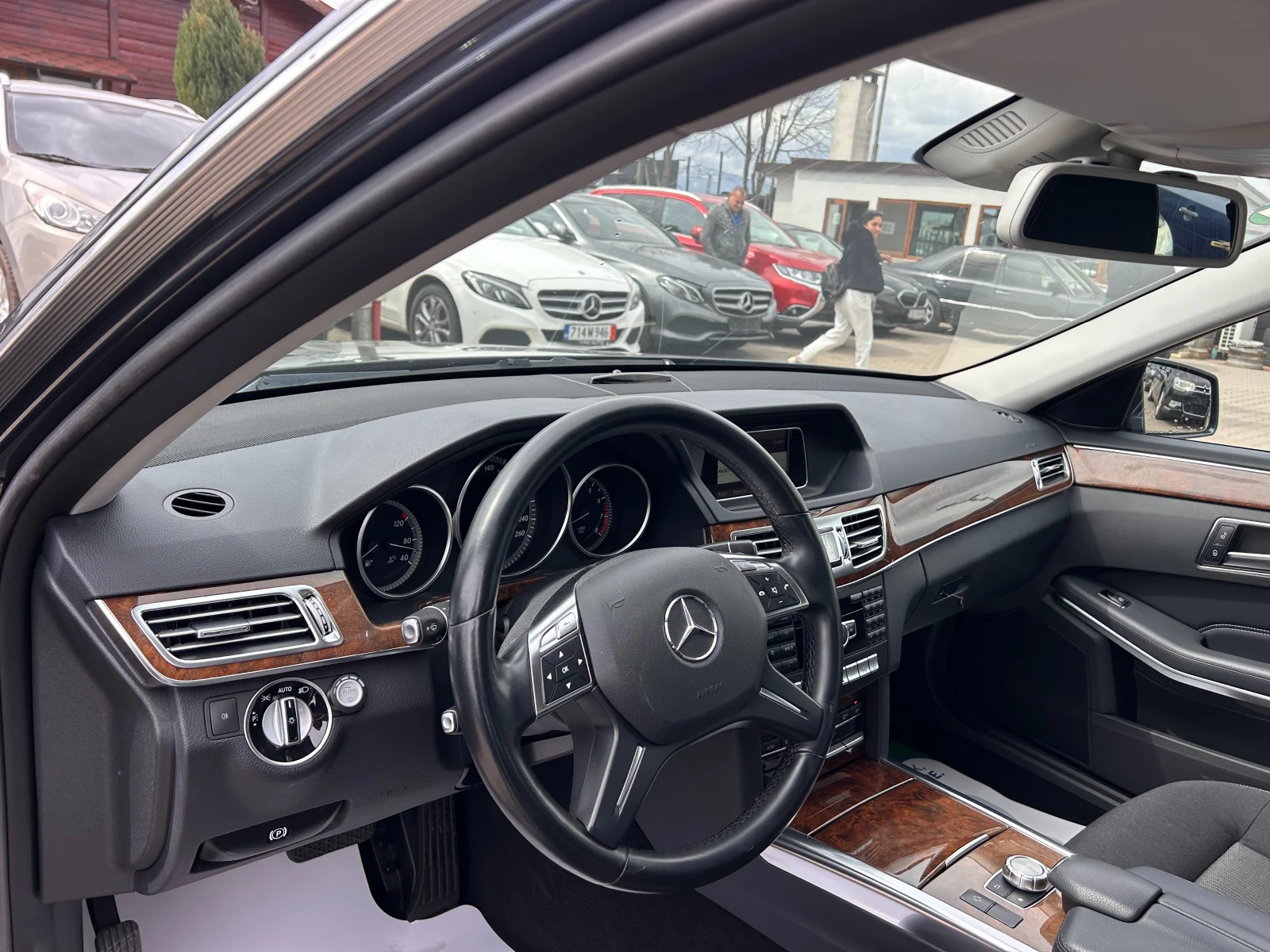 Mercedes-Benz E 200 GAZ AVTOMAT/NAVI EURO 6 - изображение 10