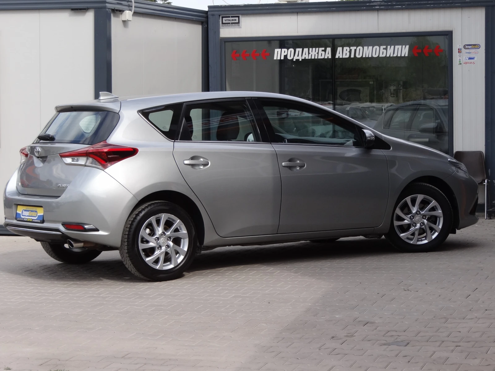 Toyota Auris 1.2i-D4 Turbo /Камера /Климатроник/Euro-6W/ - изображение 5