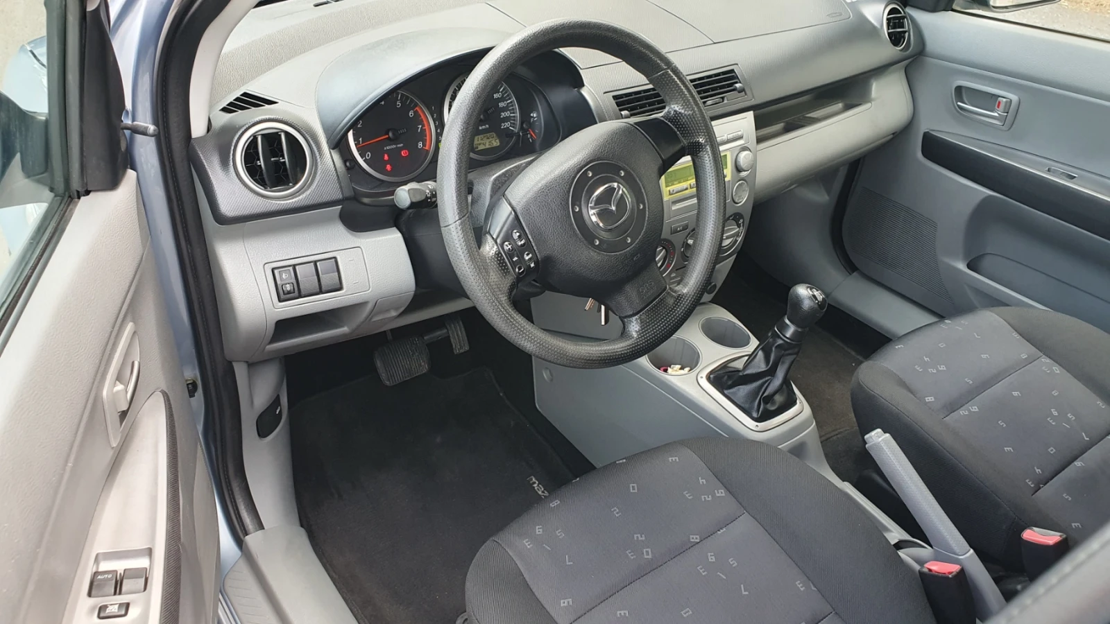 Mazda 2 1.4i АВТОМАТ КЛИМА - изображение 10