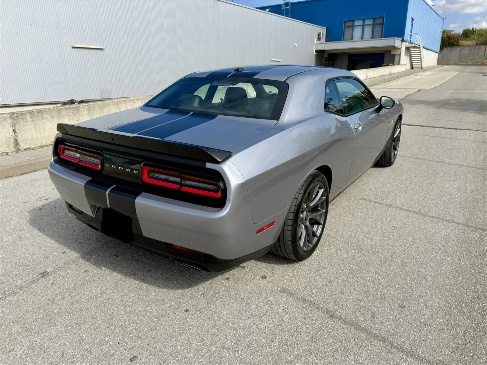 Dodge Challenger SRT - изображение 3