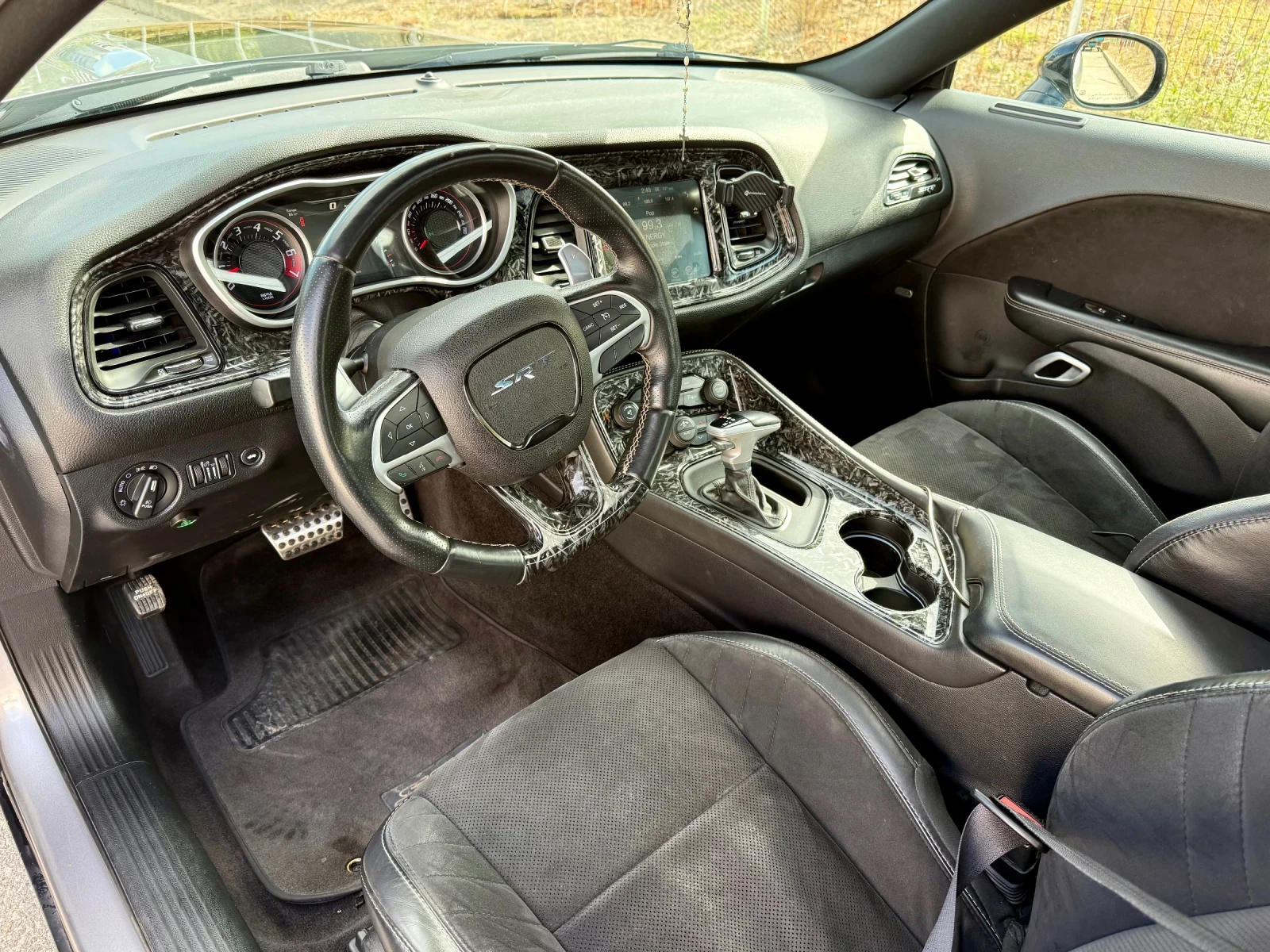 Dodge Challenger SRT - изображение 9