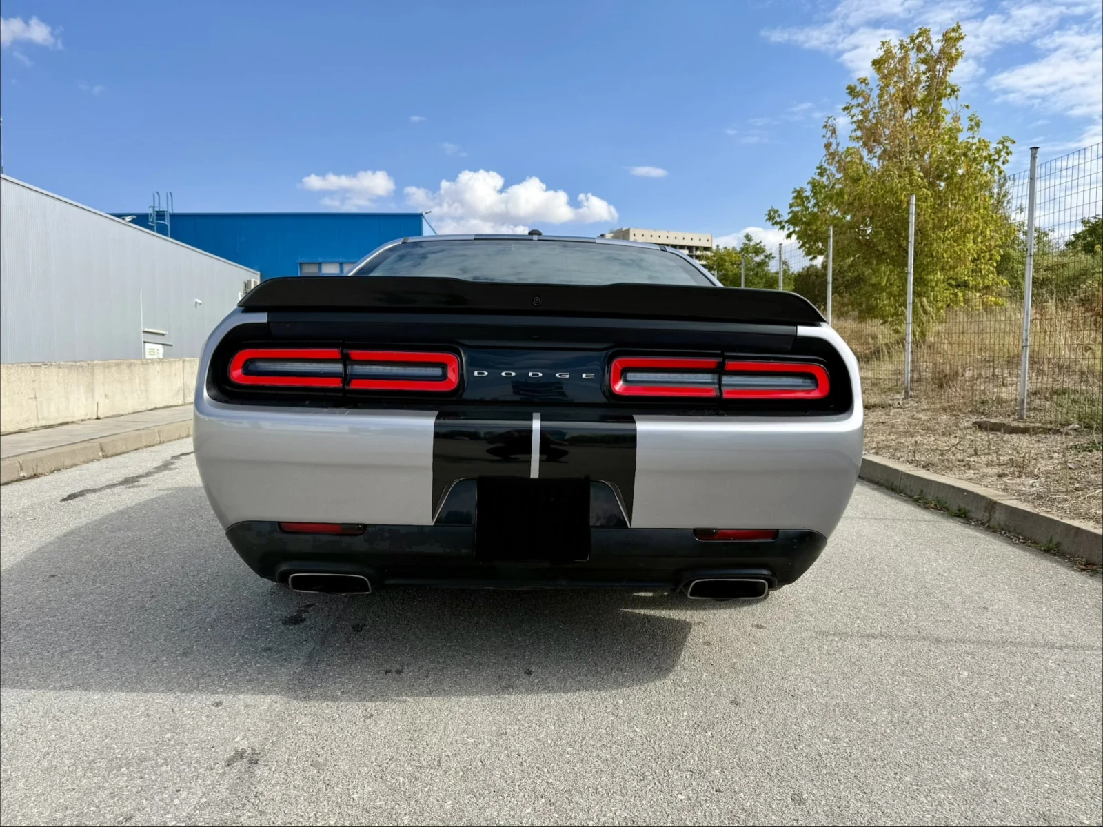 Dodge Challenger SRT - изображение 6