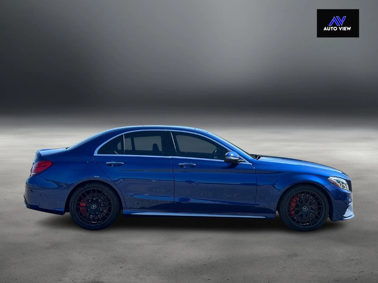 Mercedes-Benz C 63 AMG S - изображение 4