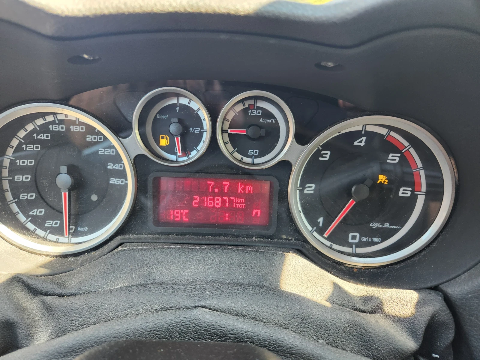 Alfa Romeo MiTo 1.3 jtd - изображение 4