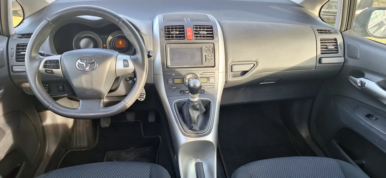 Toyota Auris 2, 0D-4D 126к.с.. - изображение 8