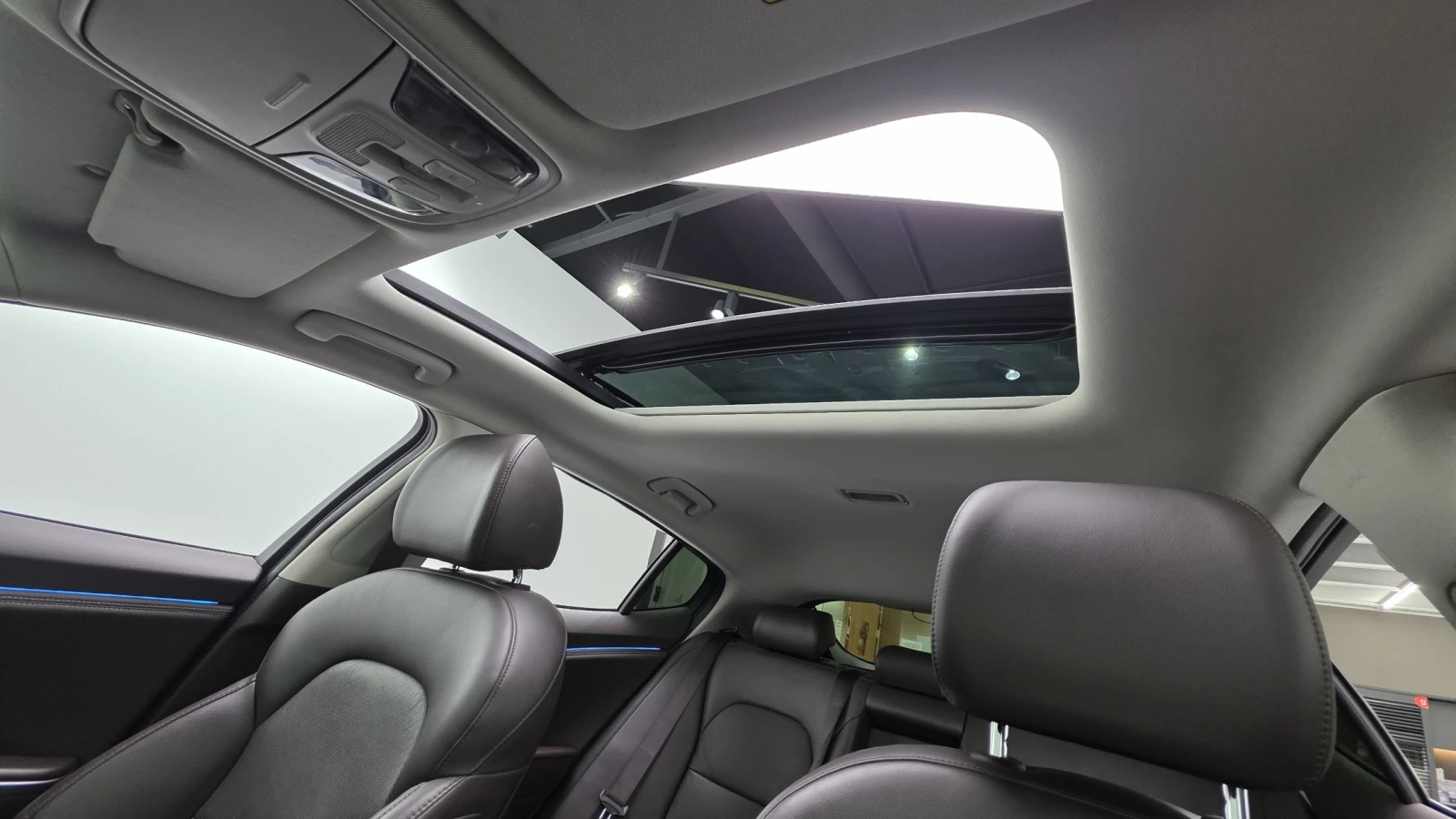 Kia Stinger 2.0T 2WD PLATINUM autogeorge.com | Mobile.bg � ����������� 10