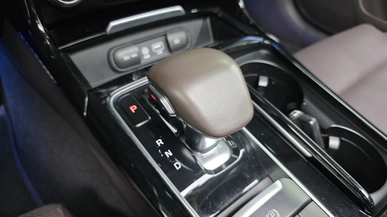 Kia Stinger 2.0T 2WD PLATINUM autogeorge.com | Mobile.bg � ����������� 8