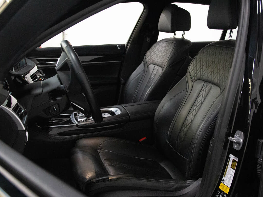 BMW 750 xDrive AWD * CARFAX * АвтоКредит* (ЦЕНА ДО БГ) - изображение 8