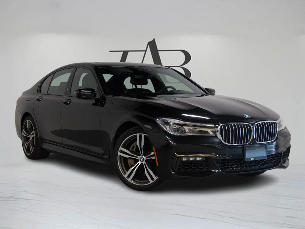 BMW 750 xDrive AWD * CARFAX * АвтоКредит* (ЦЕНА ДО БГ) - изображение 2