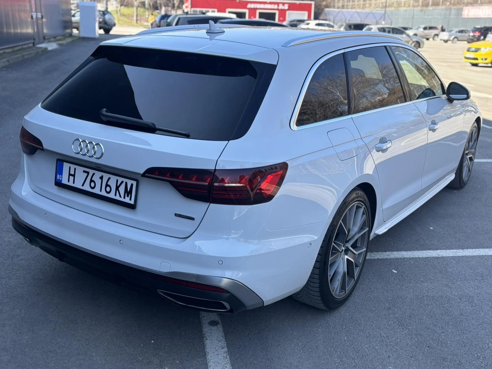 Audi A4 40TDI S-Line - изображение 4