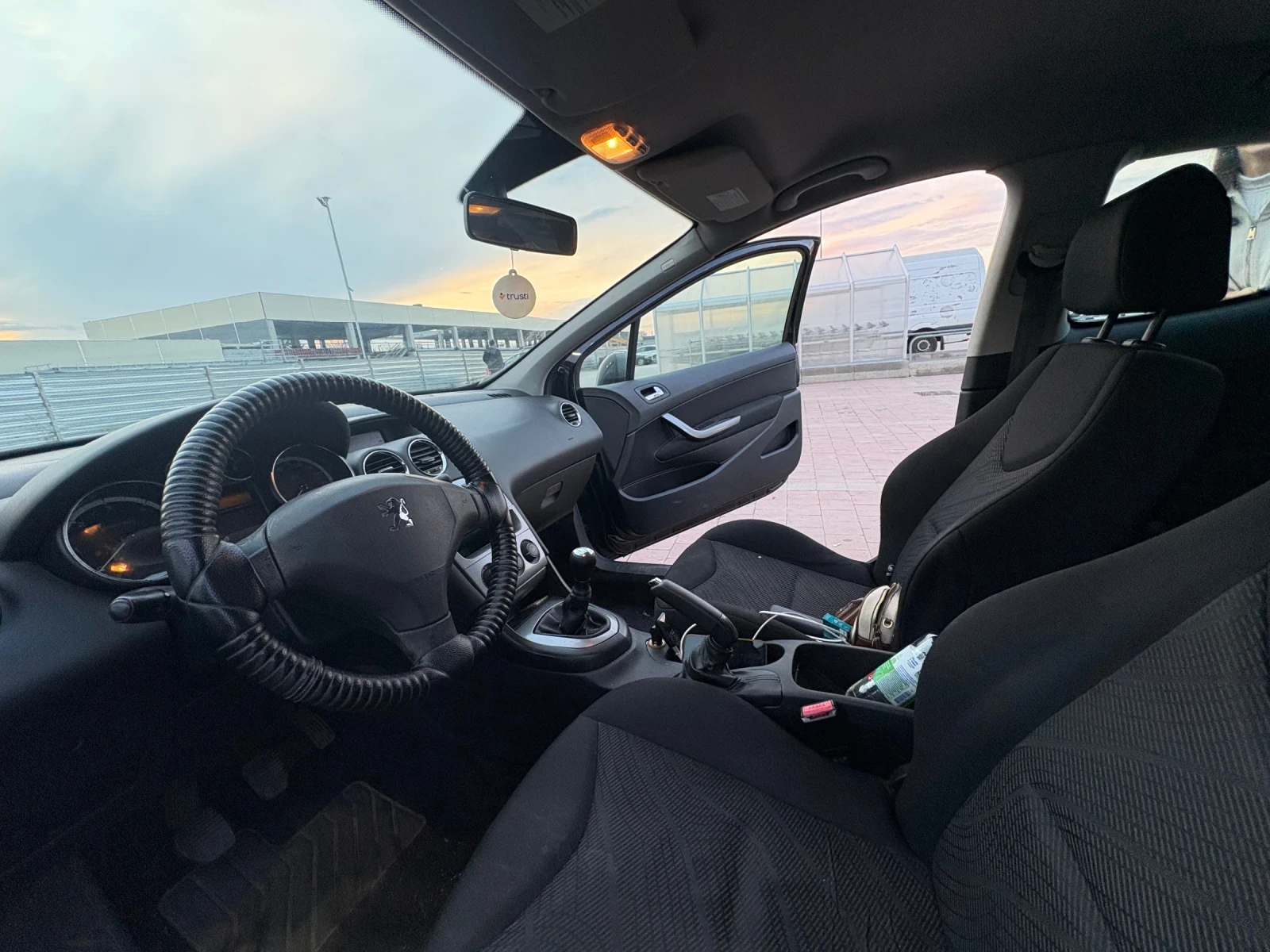 Peugeot 308, снимка 8 - Автомобили и джипове - 53760481