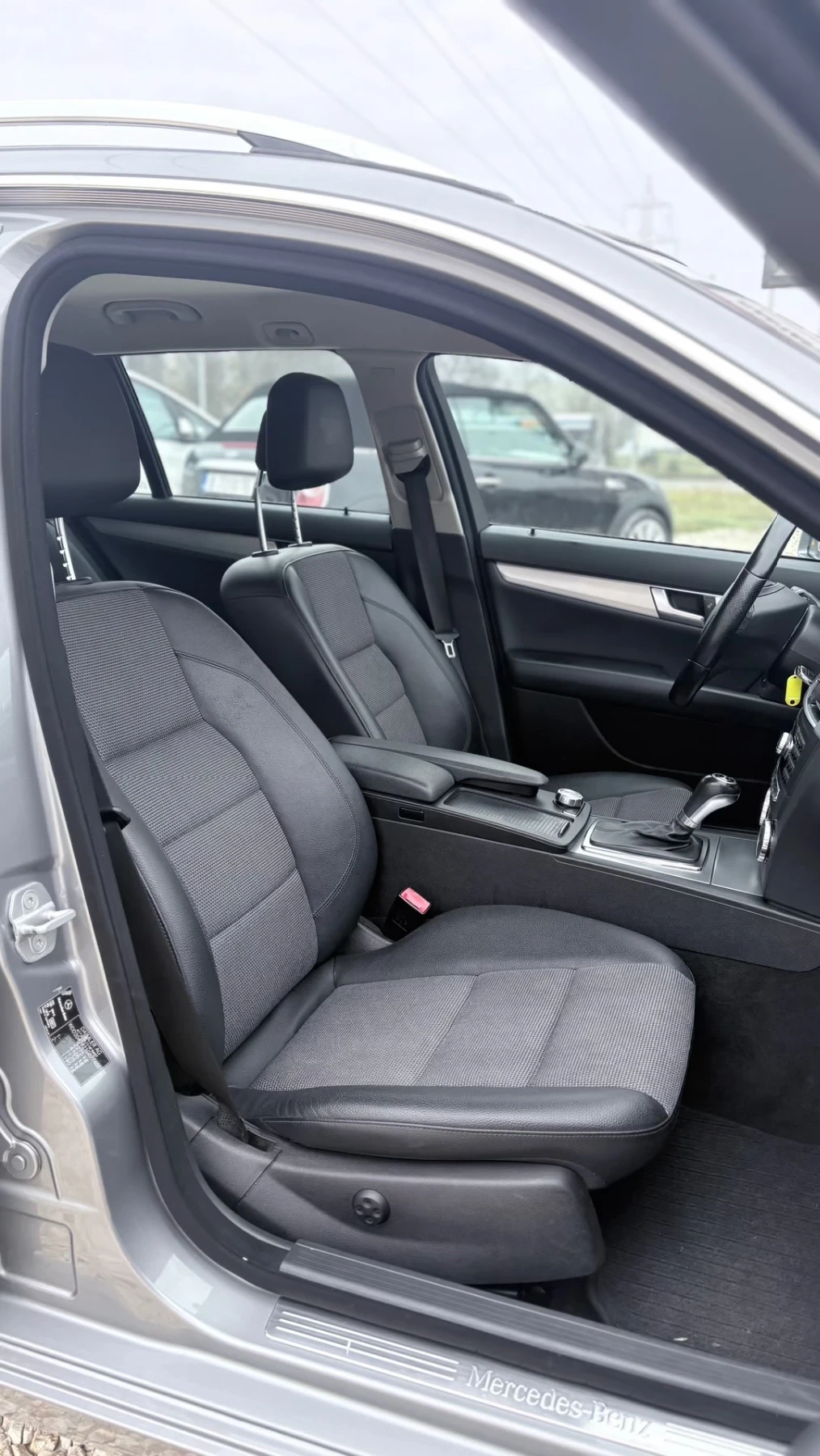 Mercedes-Benz C 250, снимка 11 - Автомобили и джипове - 53861825