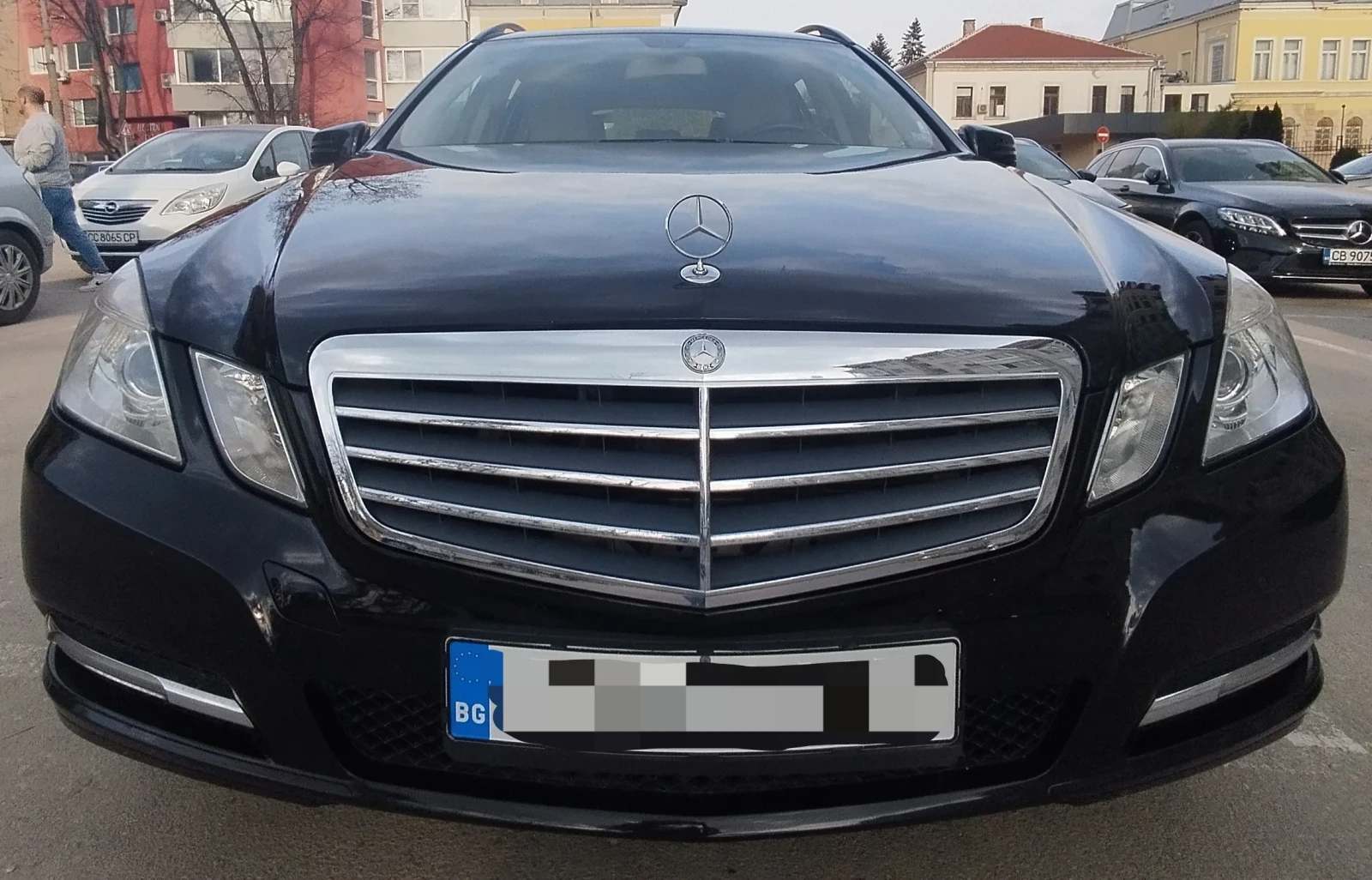 Mercedes-Benz E 250 4 MATIC, снимка 5 - Автомобили и джипове - 53878033