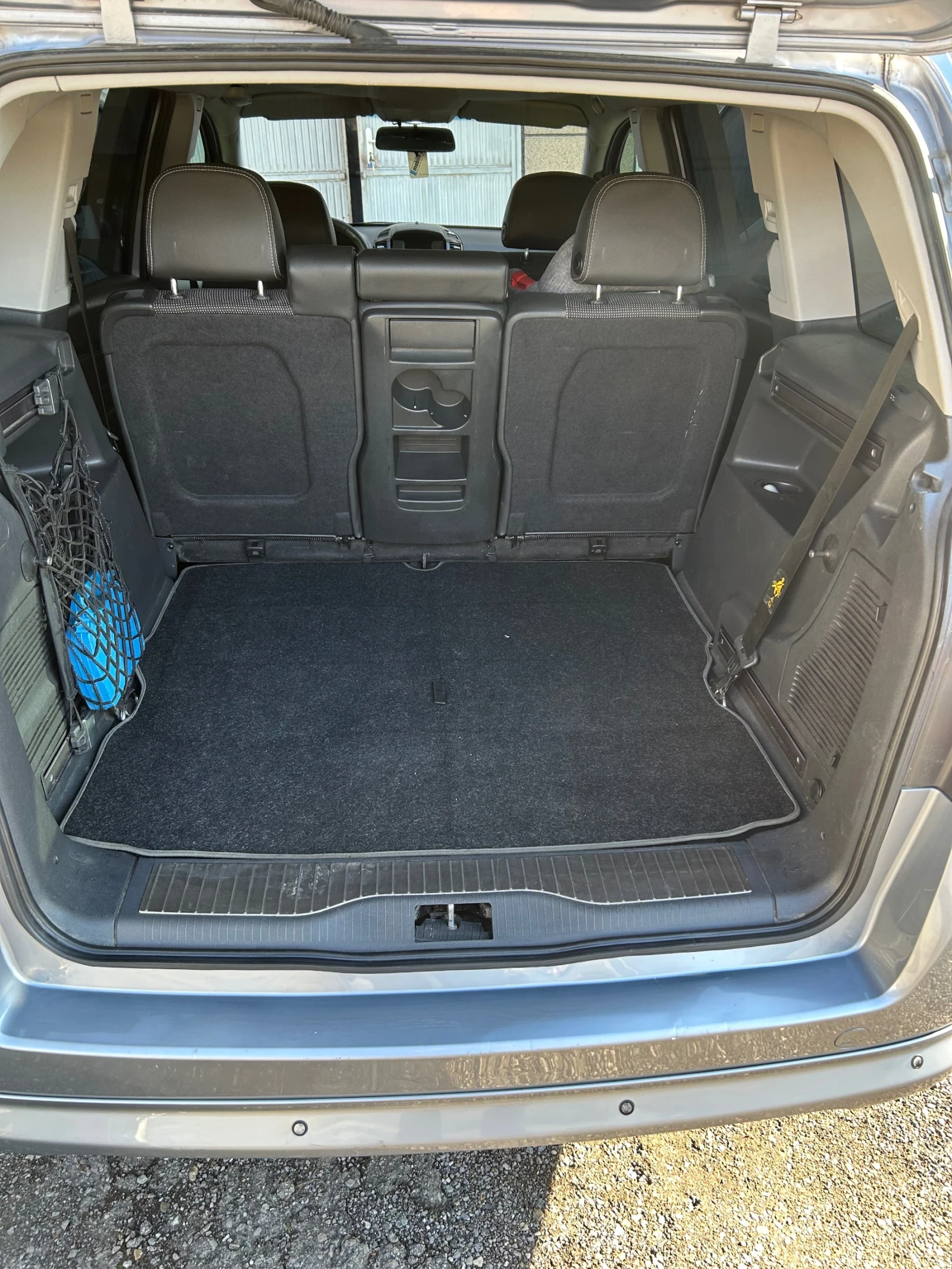 Opel Zafira Cosmo 1.9 CDTI, снимка 4 - Автомобили и джипове - 54247364