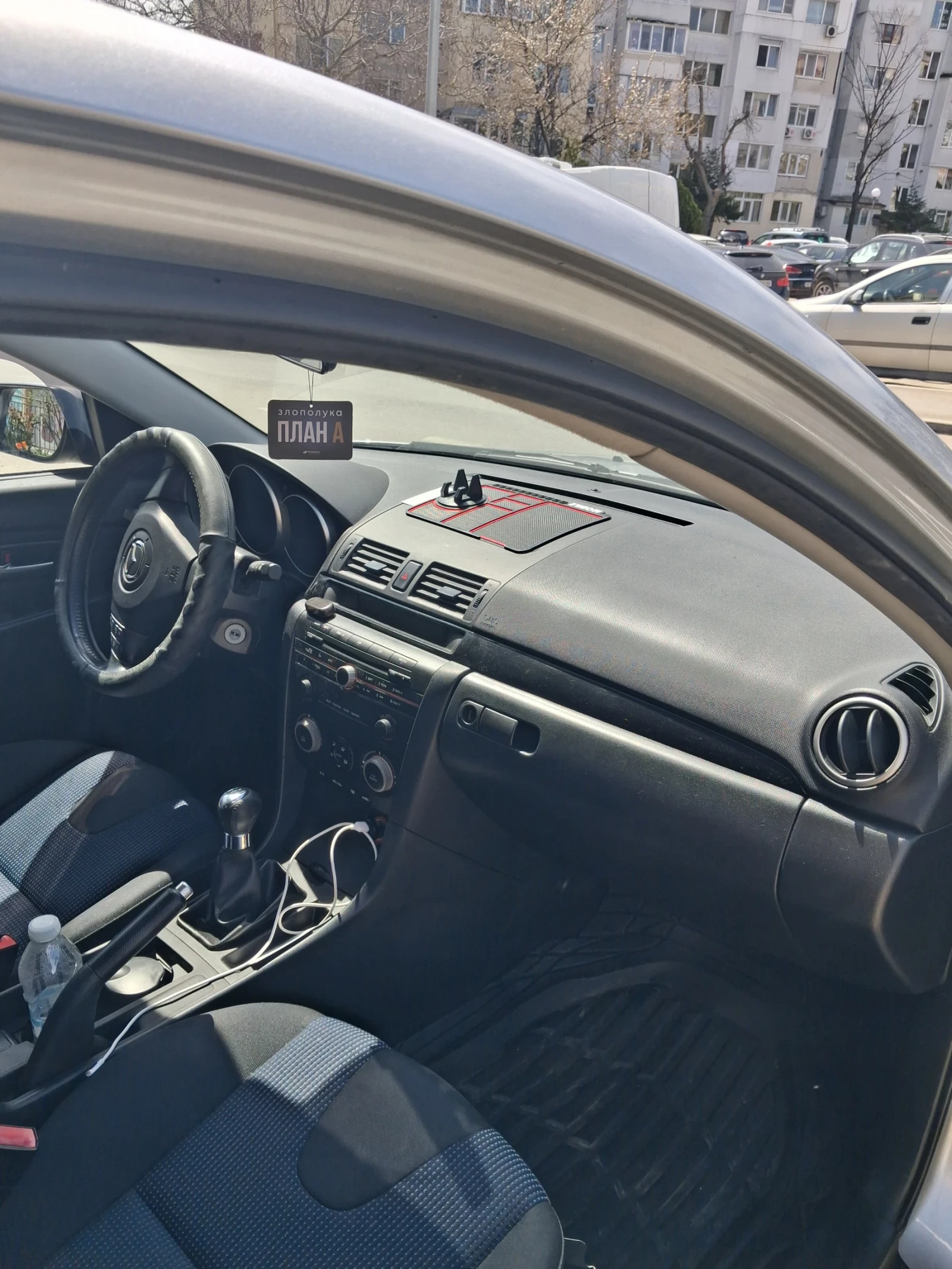 Mazda 3 1.6, снимка 7 - Автомобили и джипове - 54296263