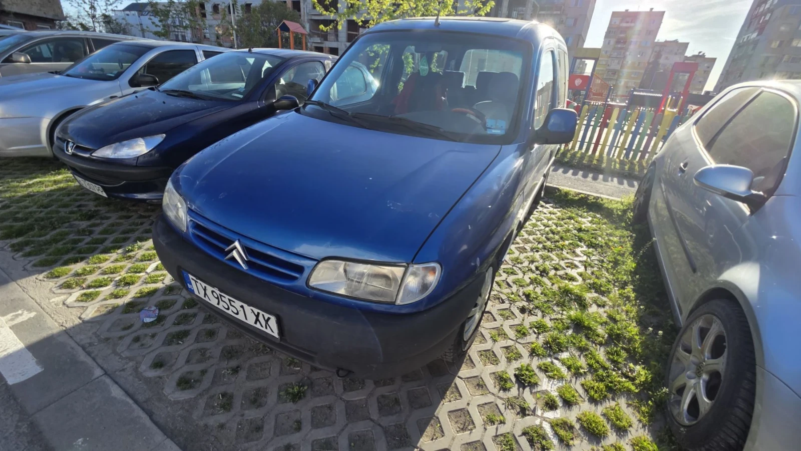 Citroen Berlingo, снимка 2 - Автомобили и джипове - 54334325