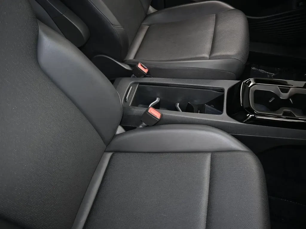 VW ID.4 First Edition, снимка 13 - Автомобили и джипове - 54488409