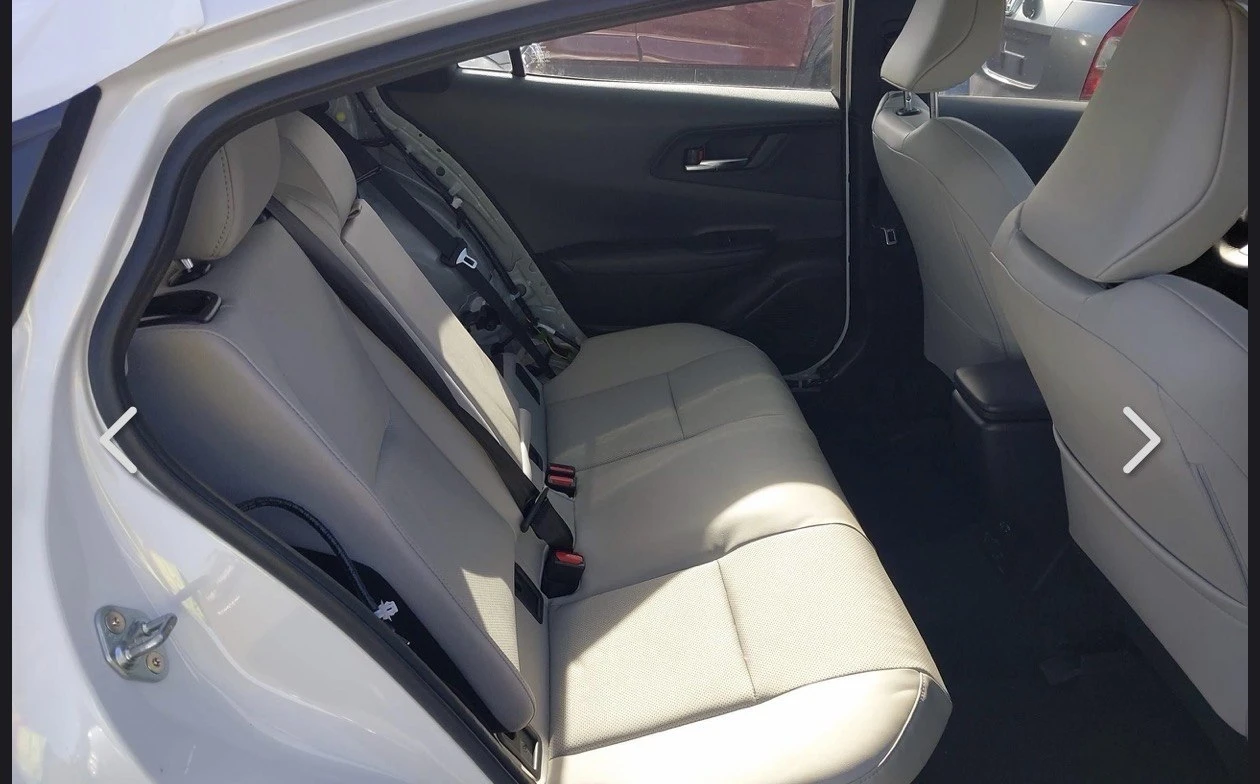 Toyota Prius XW60, снимка 13 - Автомобили и джипове - 54518338