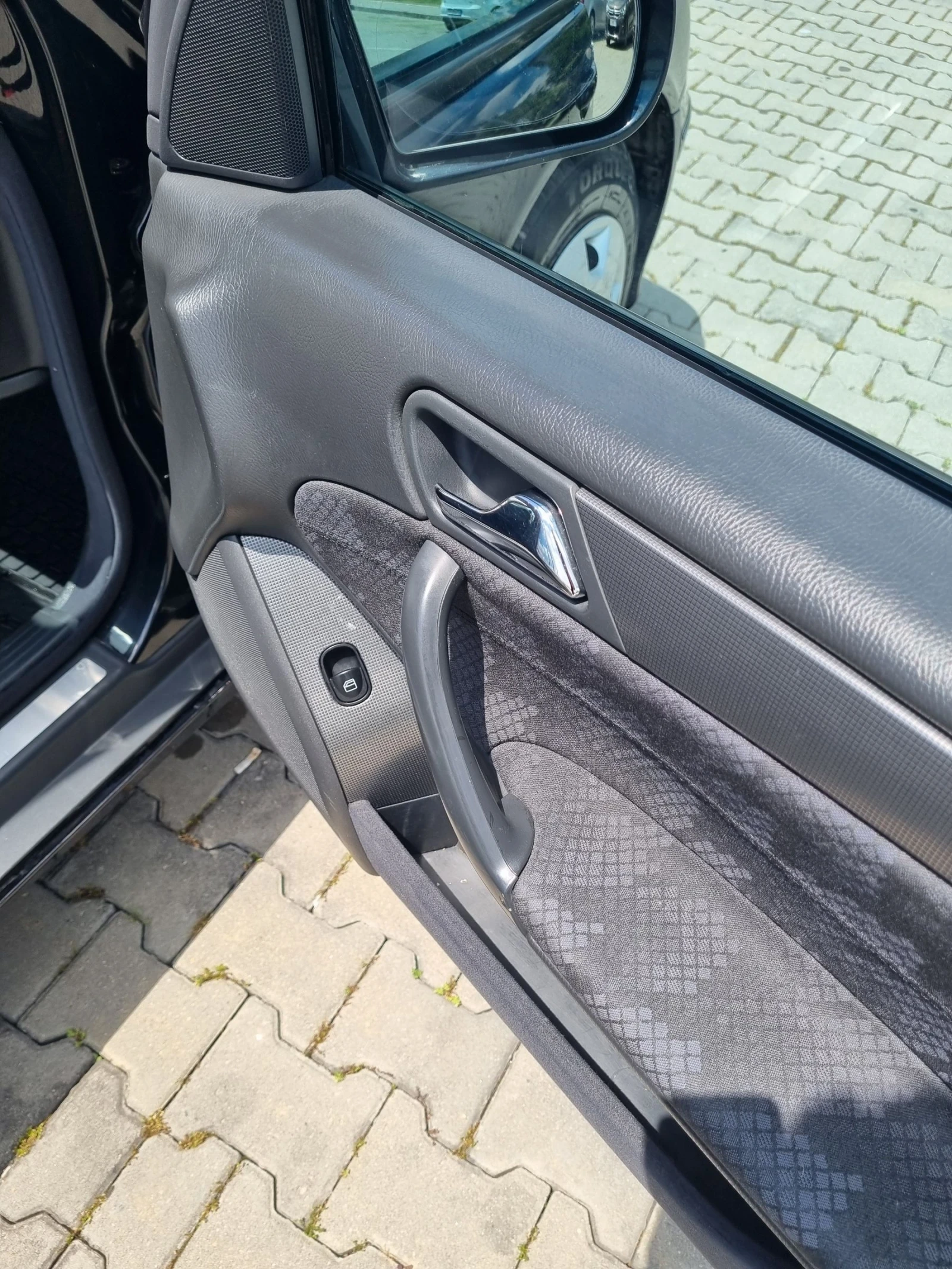 Mercedes-Benz C 200 kompressor , снимка 9 - Автомобили и джипове - 54528283