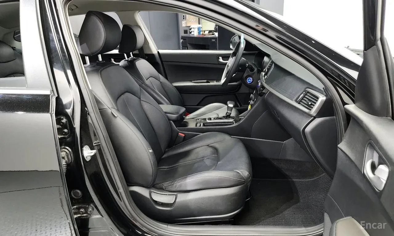 Kia K5 PRESTIGE, снимка 13 - Автомобили и джипове - 54734631