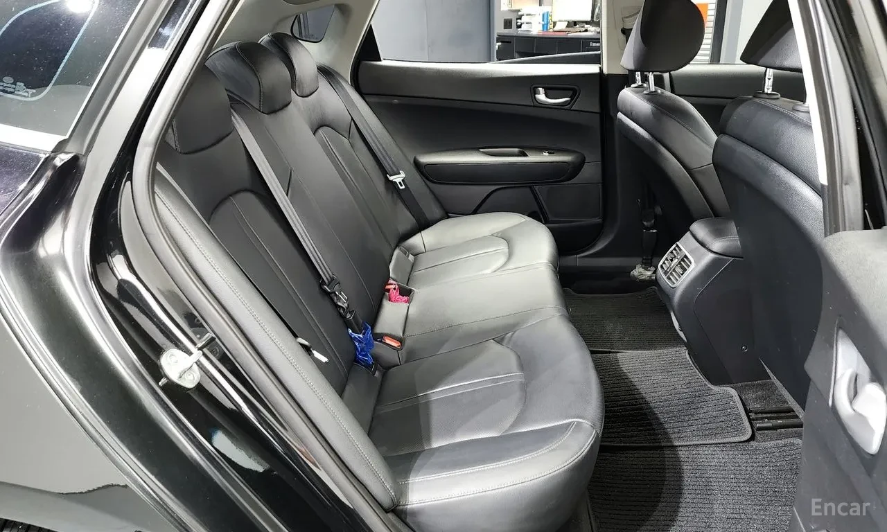 Kia K5 PRESTIGE, снимка 14 - Автомобили и джипове - 54734631