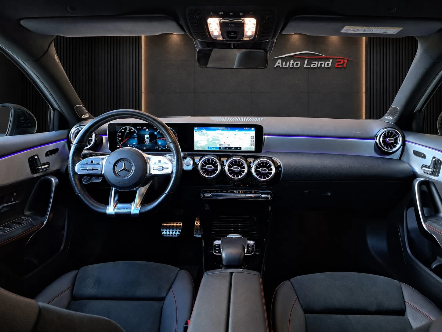 Mercedes-Benz A 200 AMG LINE* BURMASTER* ALCANTARA* 360 KAMERA* 8G, снимка 12 - Автомобили и джипове - 55536500