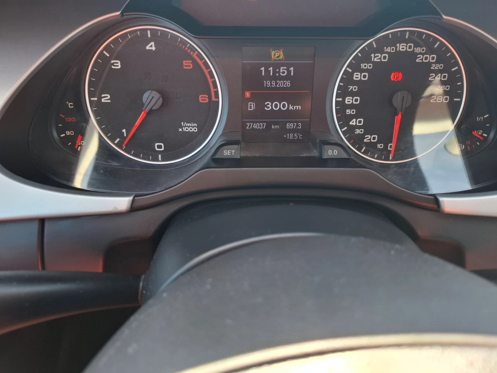 Audi A4, снимка 16 - Автомобили и джипове - 56323655