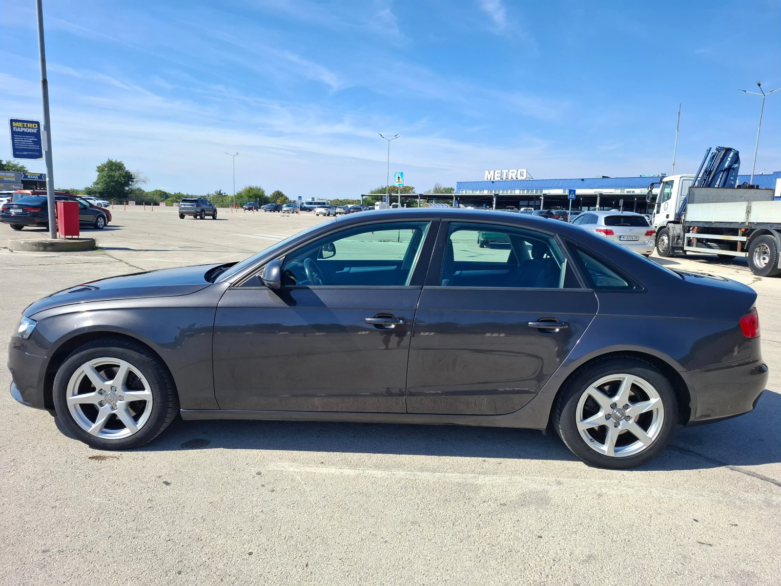Audi A4, снимка 4 - Автомобили и джипове - 56323655