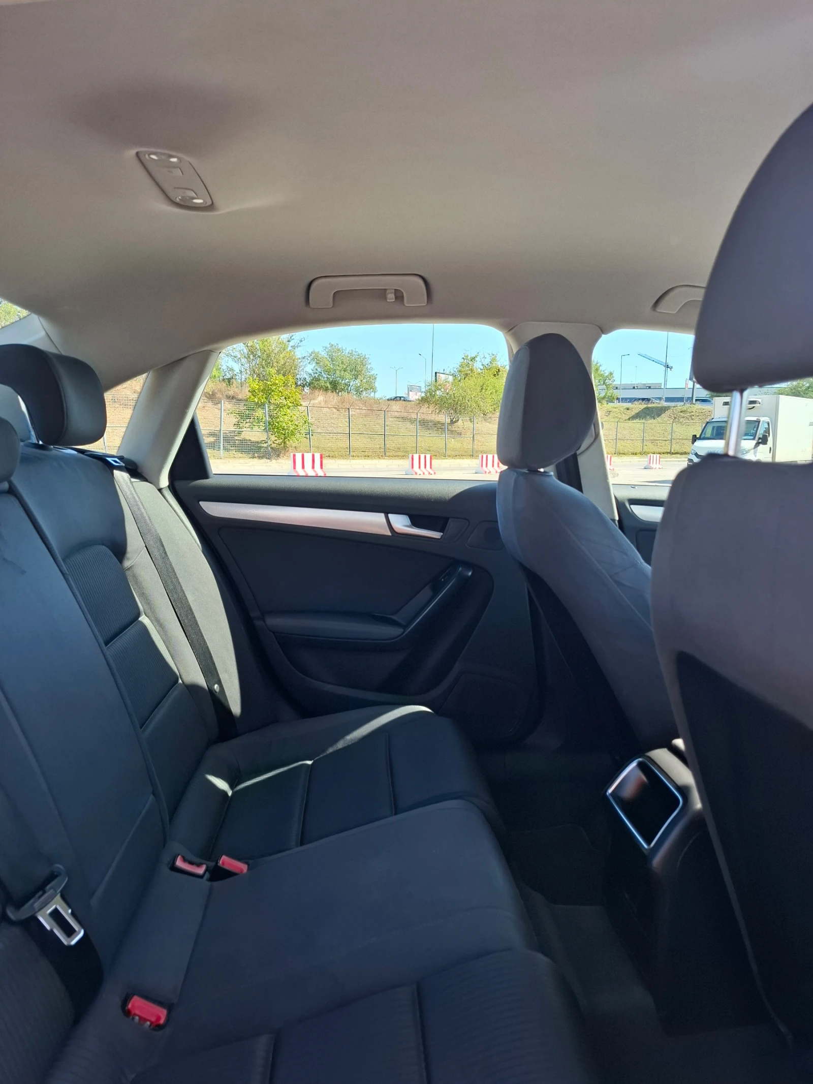 Audi A4, снимка 14 - Автомобили и джипове - 56323655