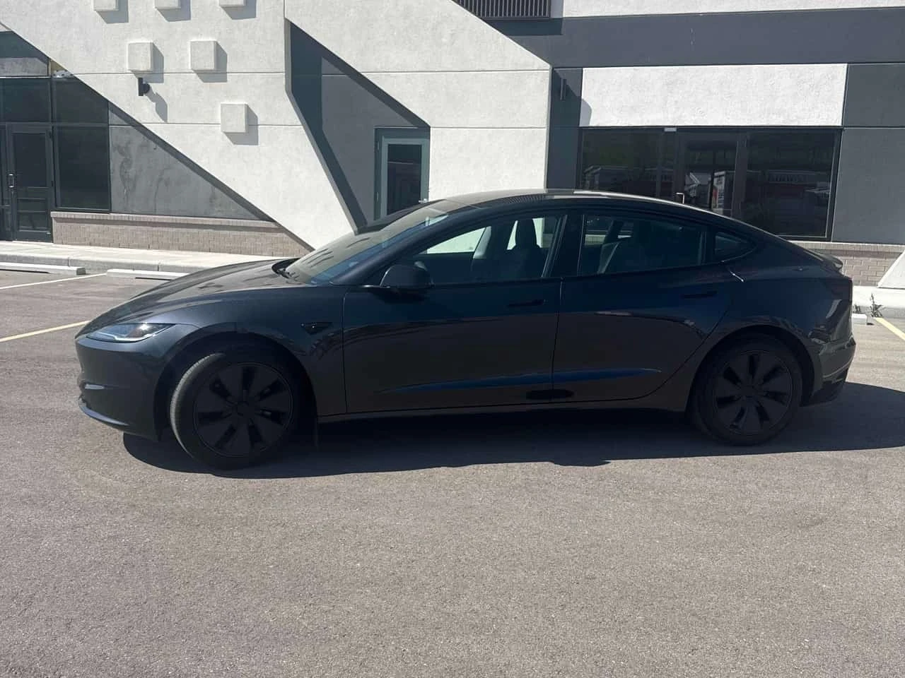 Tesla Model 3 * Premium * CARFAX * ����� �� ����������� | Mobile.bg � ����������� 2