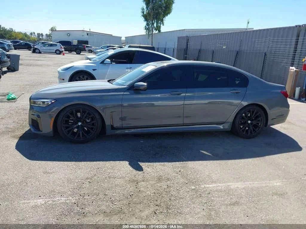 BMW 740, снимка 14 - Автомобили и джипове - 56728809