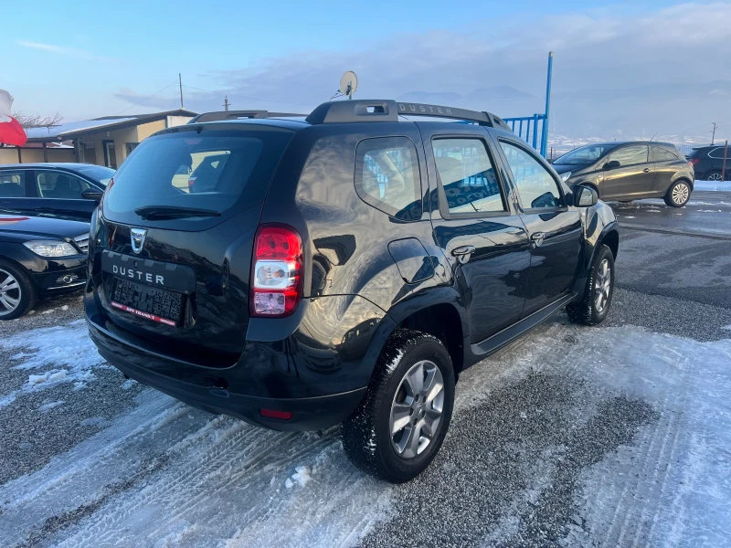 Dacia Duster 1.6i Газов инжекцион, снимка 4 - Автомобили и джипове - 48705241