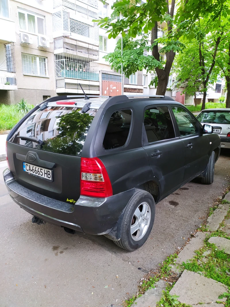 Kia Sportage 2.0 CRDI 4х4, снимка 8 - Автомобили и джипове - 52285473