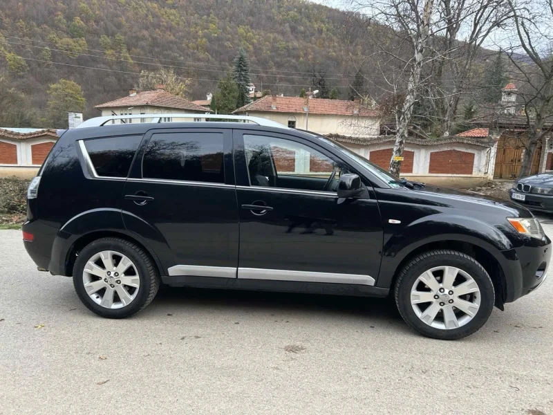 Mitsubishi Outlander 2.2 156кс, снимка 2 - Автомобили и джипове - 52369420