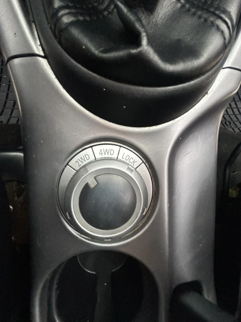 Mitsubishi Outlander 2.2 156кс, снимка 10 - Автомобили и джипове - 52369420