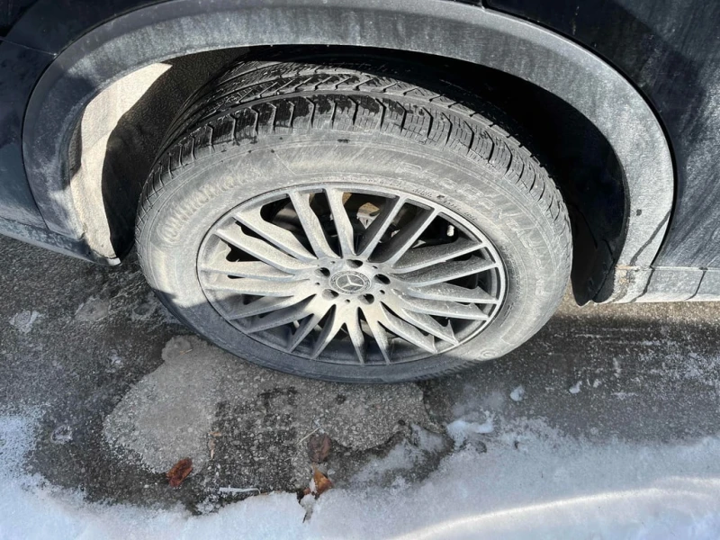 Mercedes-Benz GLC 300 2023* CARFAX * БЕЗ ПЪРВОНАЧАЛНА ВНОСКА, снимка 6 - Автомобили и джипове - 52941645