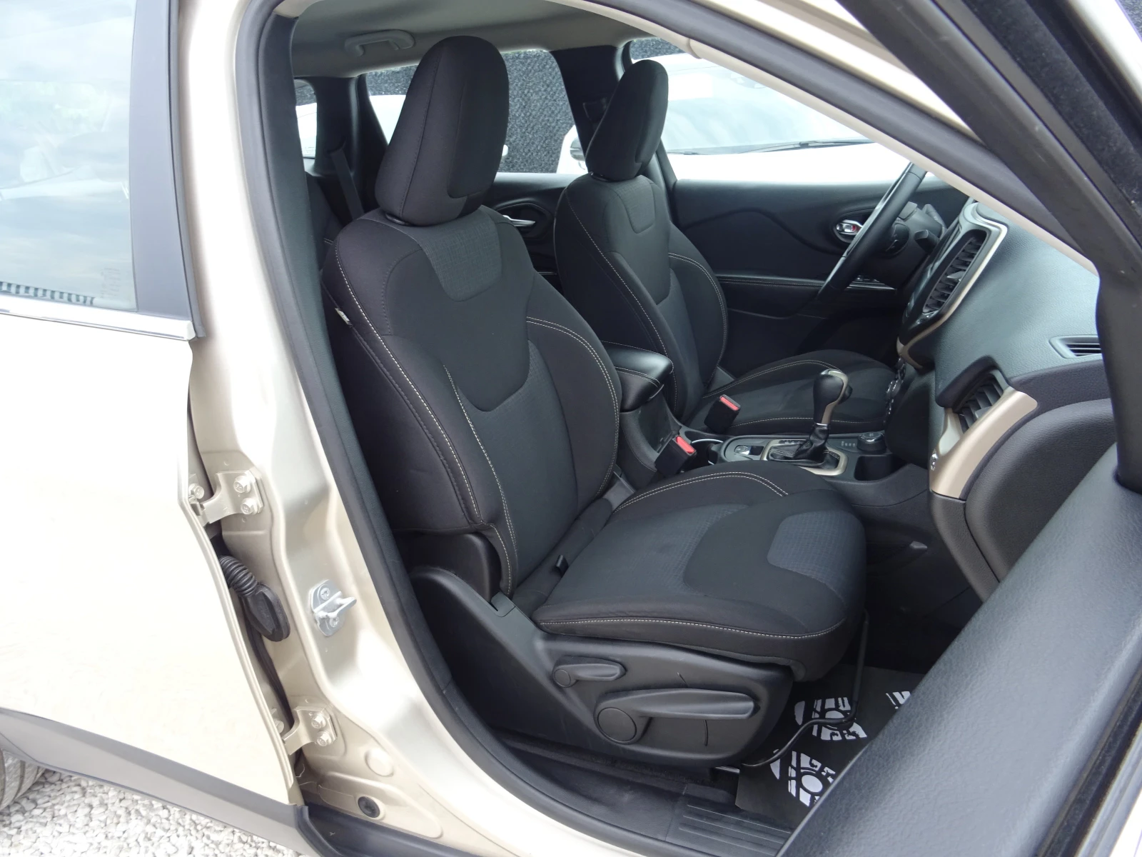 Jeep Cherokee 2.0 Mjt II D 170k AT9 4WD Active Drive I Longitude | Mobile.bg   14