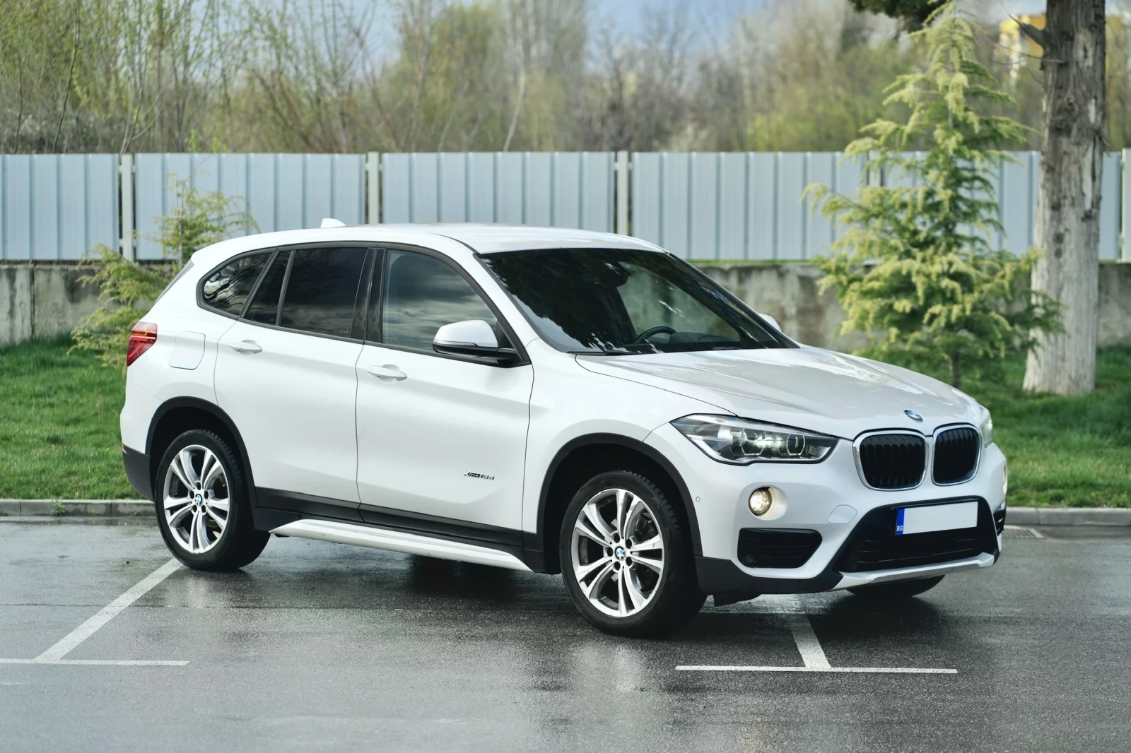 BMW X1 Бяла перла/2.0d B47/Automatic/4x4/Led/Navi/ | Auto.bg — изображение 1