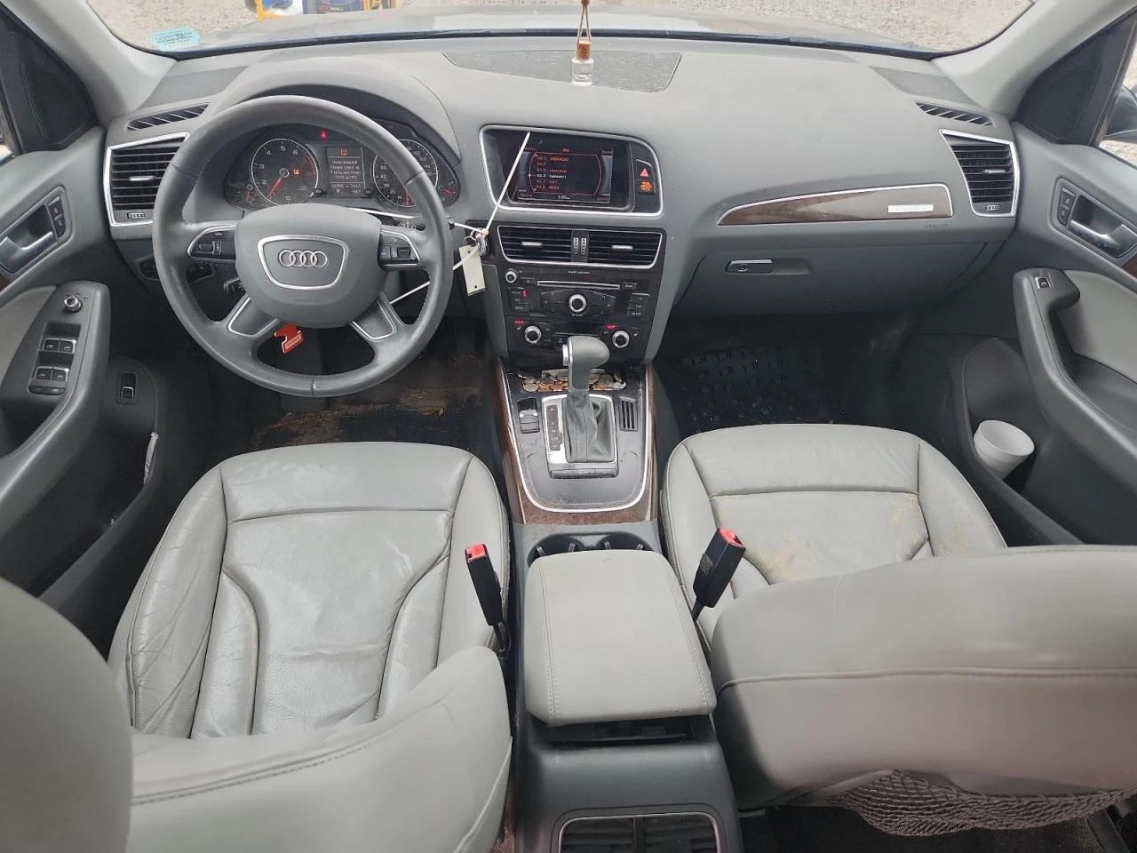 Audi Q5 2.0l Premium, снимка 8 - Автомобили и джипове - 54743703