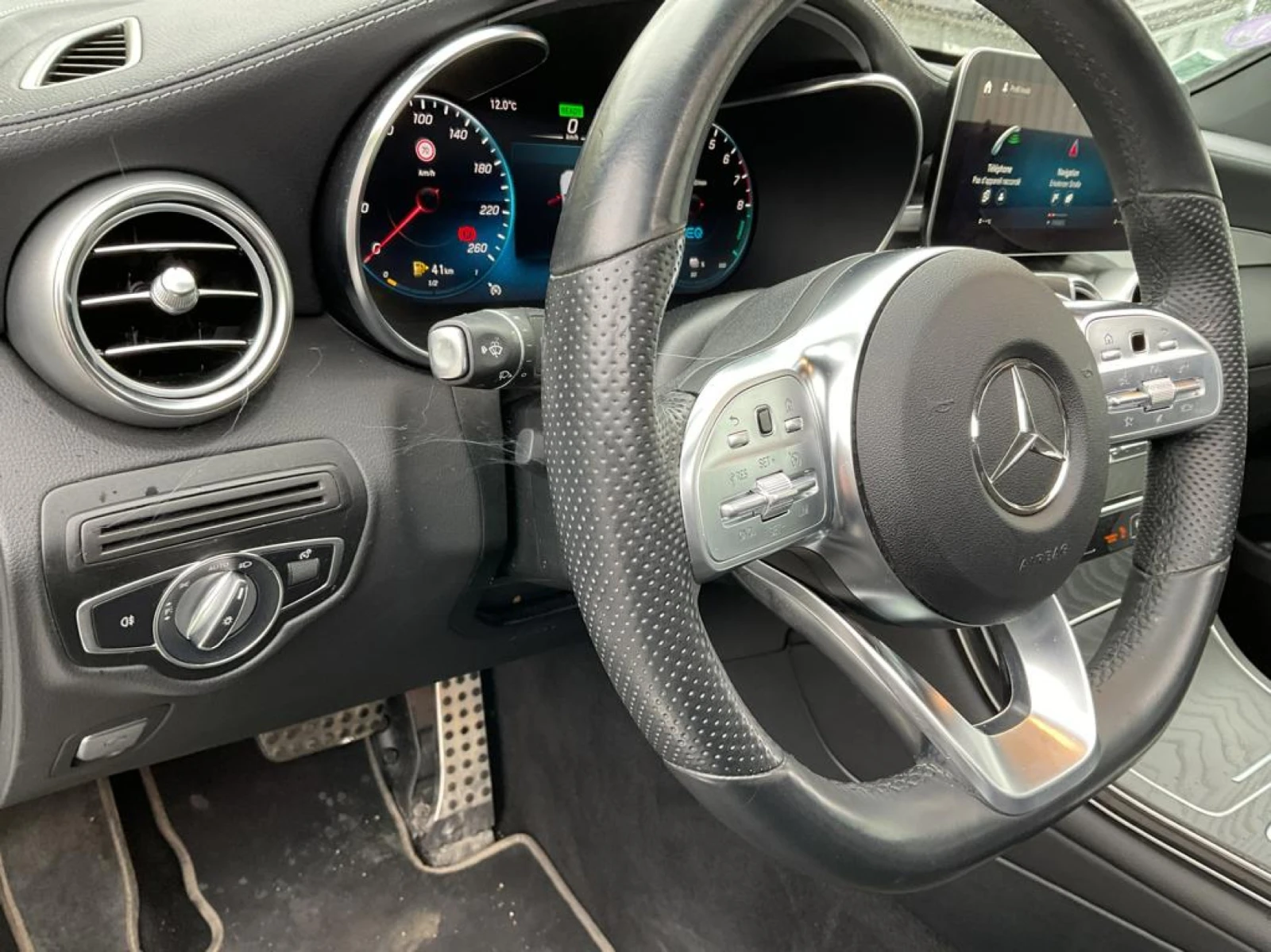 Mercedes-Benz GLC 300  Coupé 300e AMG Line 4matic, снимка 9 - Автомобили и джипове - 54765611