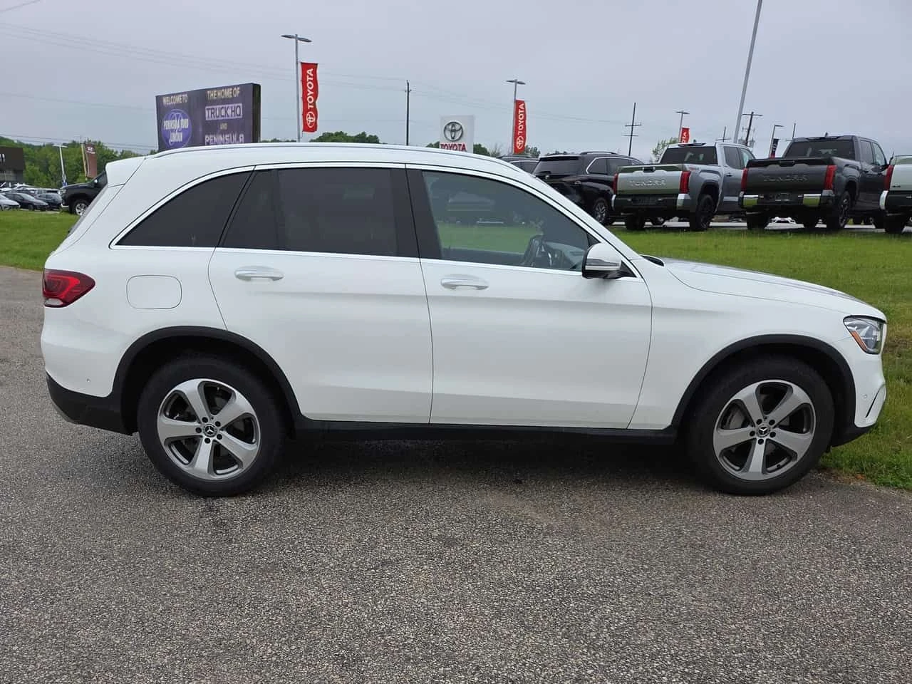 Mercedes-Benz GLC 300 /360/DIS/АВТОКРЕДИТ, снимка 3 - Автомобили и джипове - 54830377