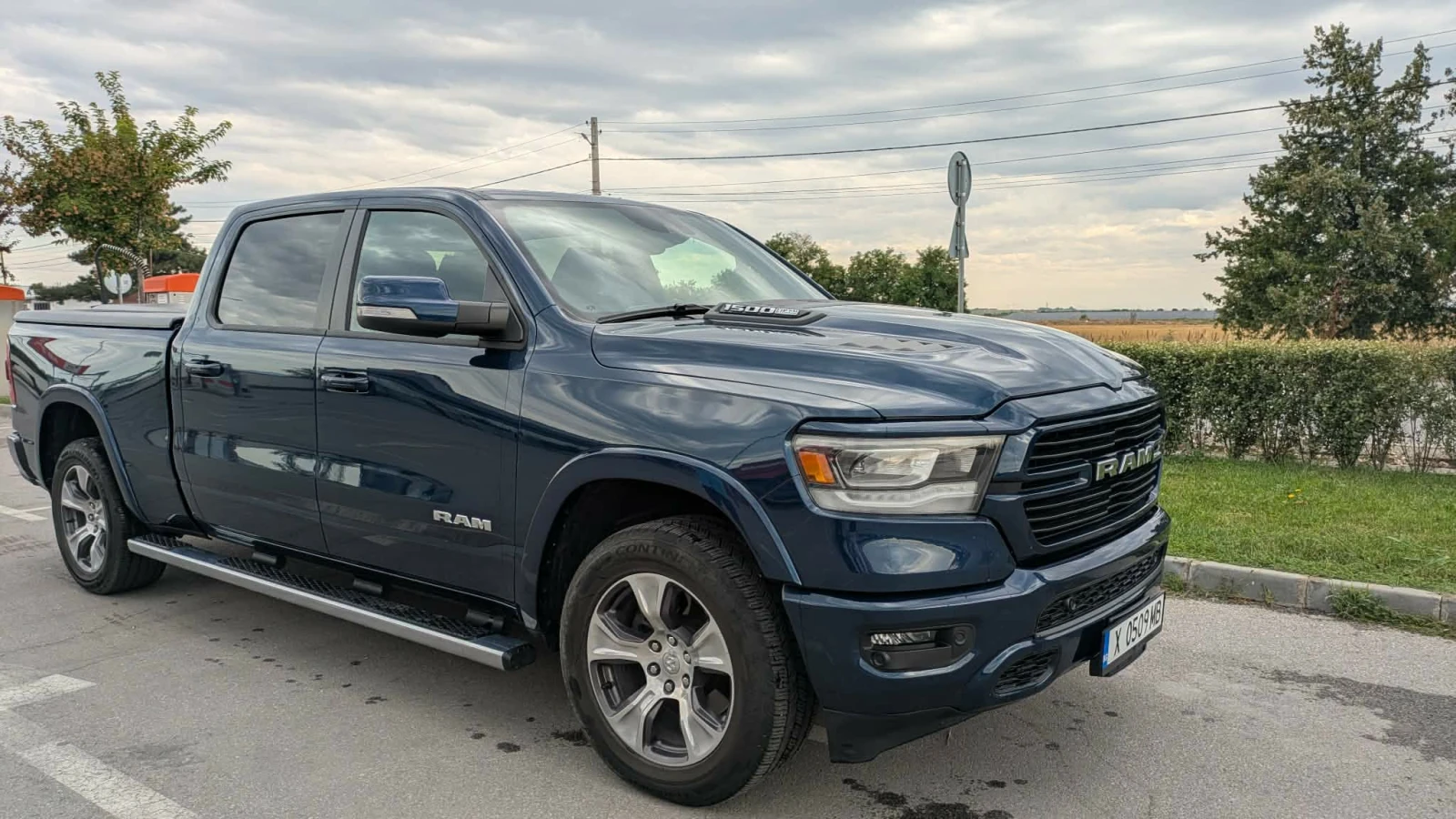 Dodge RAM 1500 Laramie Crew Cab, снимка 14 - Автомобили и джипове - 55547106