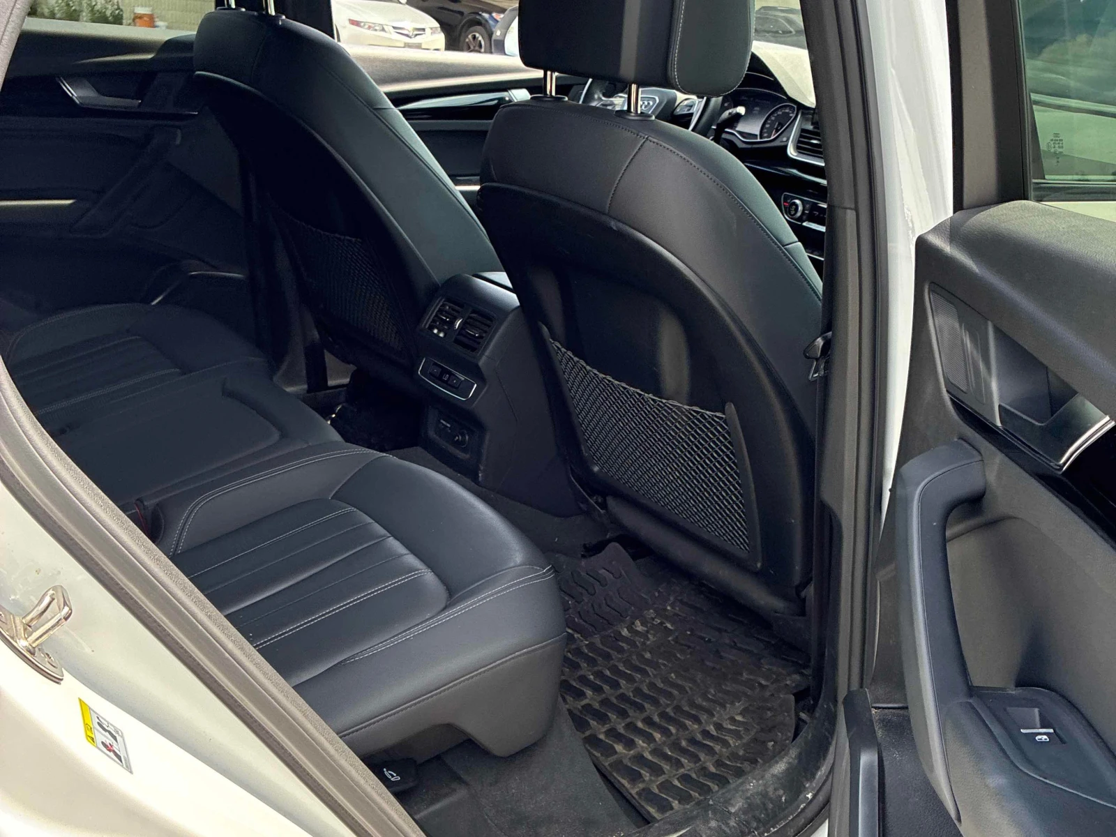 Audi Q5 * Komfort * CARFAX * ОПЦИЯ ЗА ФИНАНСИРАНЕ , снимка 14 - Автомобили и джипове - 55948436
