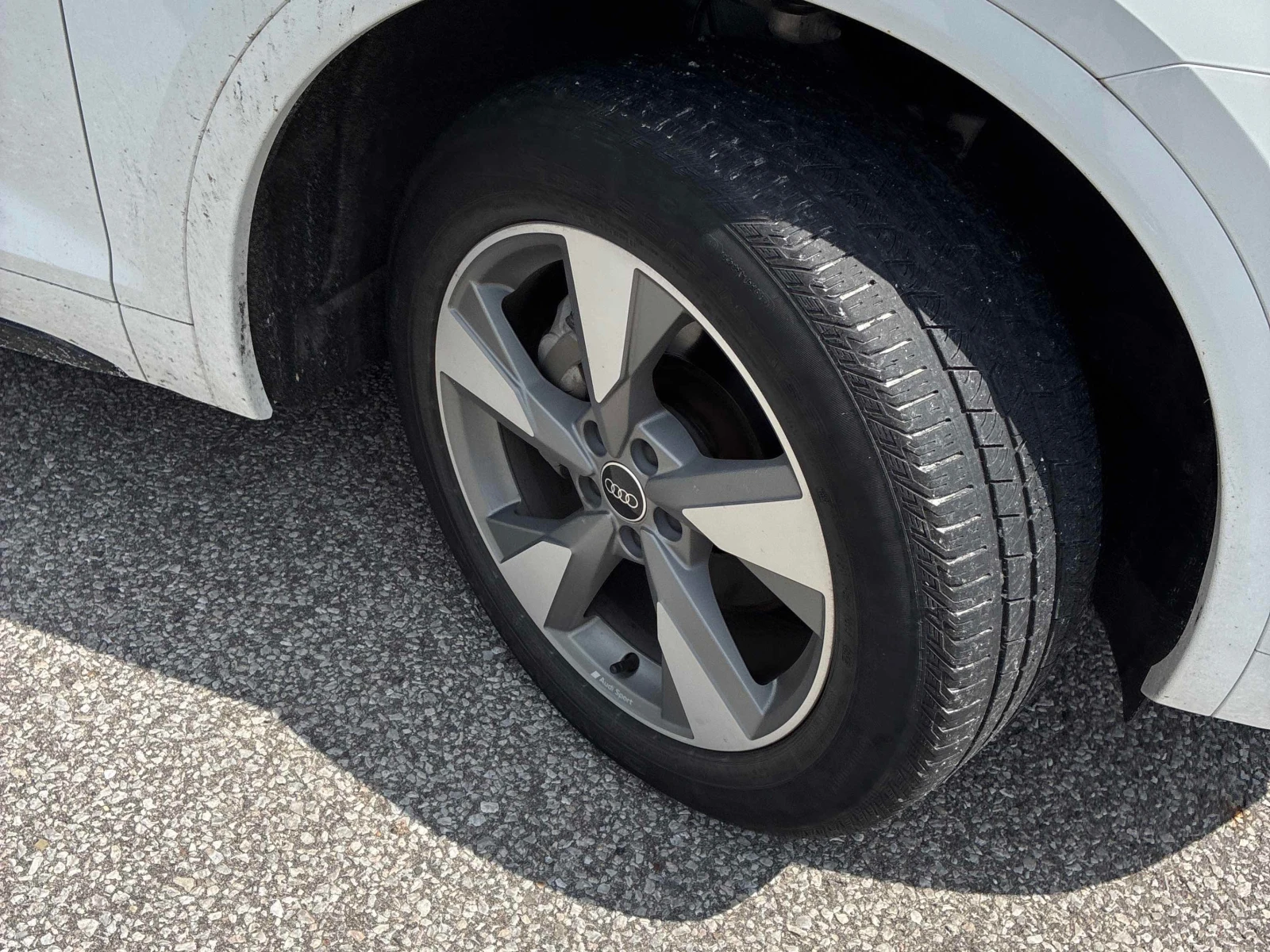 Audi Q5 * Komfort * CARFAX * ОПЦИЯ ЗА ФИНАНСИРАНЕ , снимка 7 - Автомобили и джипове - 55948436